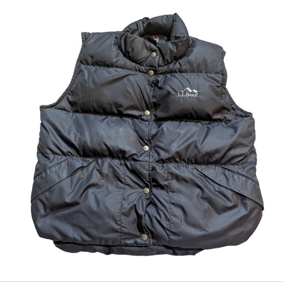 Vintage LL Bean Vest Puffer Medium Black Button Down Hiking Outdoors Gorpcore - Picture 1 of 6